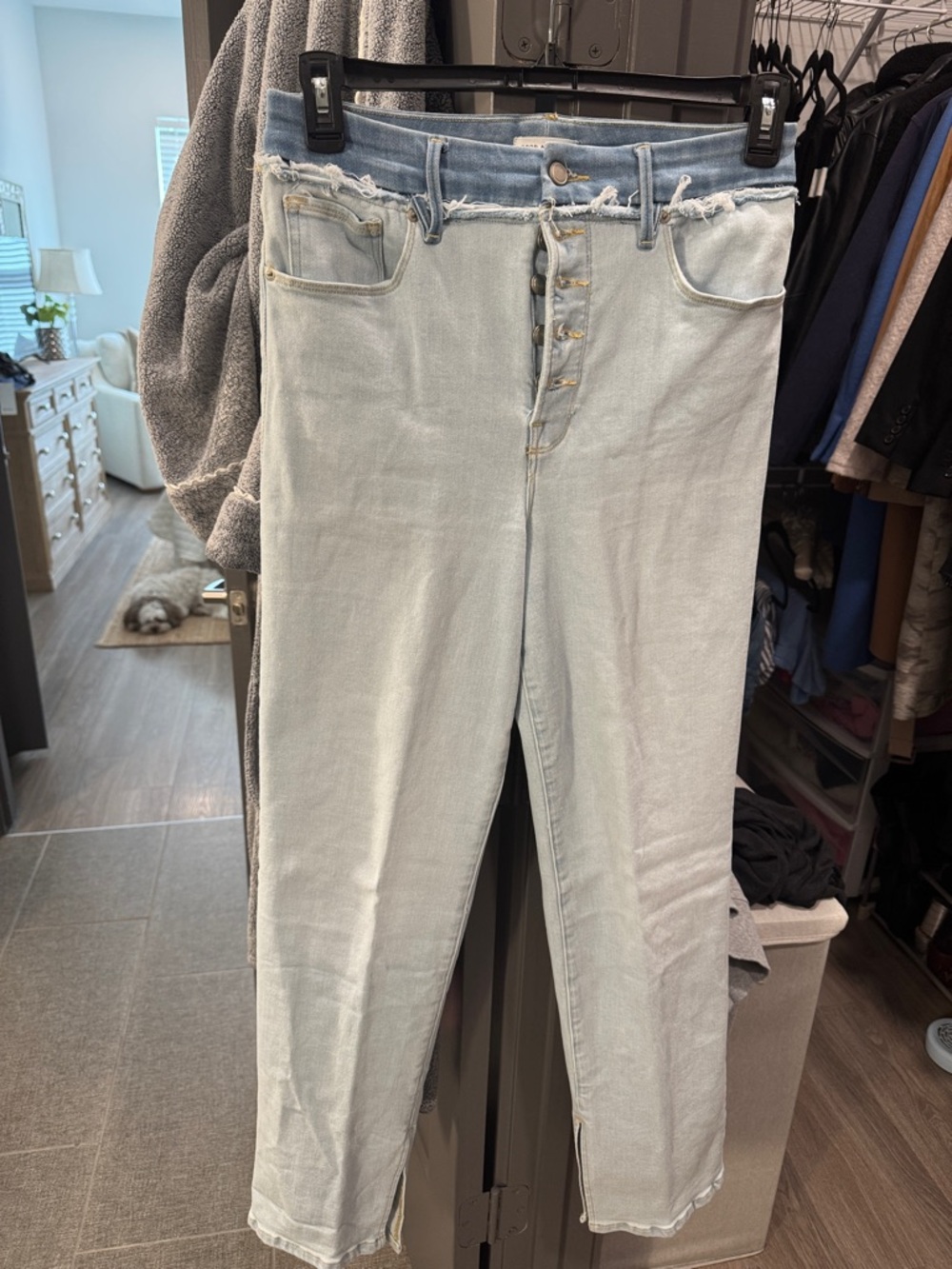 Good American Light Wash High-Rise Button-Fly Jeans